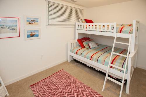 The Sanctuary - Bayview Beauty B330