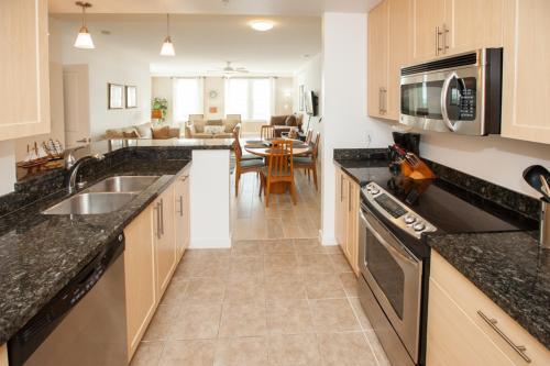 The Sanctuary - Bayview Beauty B330