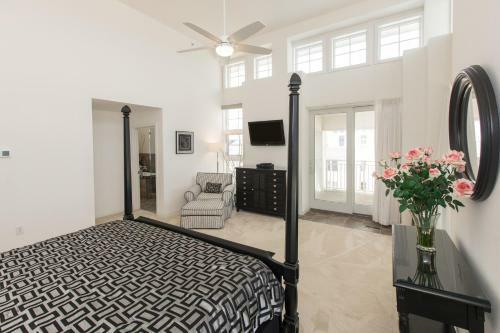 The Sanctuary - Neptune's Castle Penthouse B405