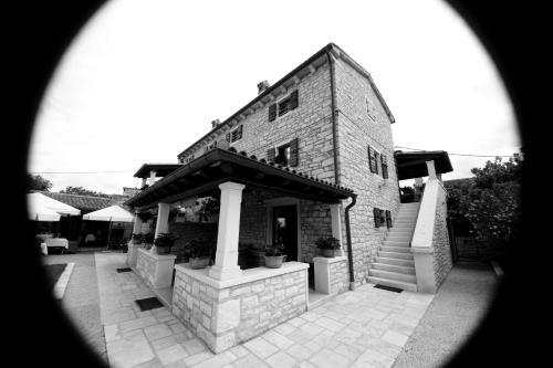 Casa Rustica Dva Baladura B&B