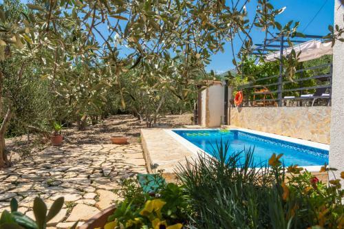 Plum Holiday Home