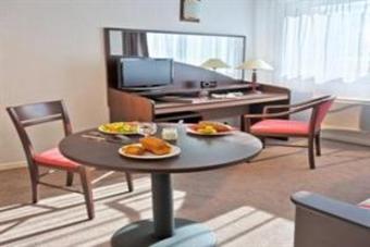 Aparthotel Appart'city Pau Idron
