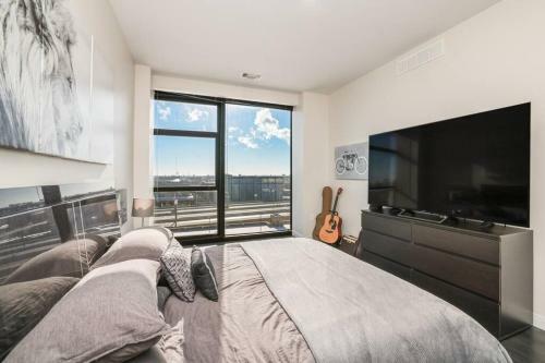 Apartamento Upscale - Modern King Suite - Heated Parking