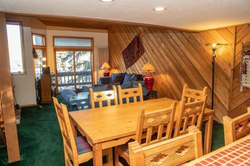 Ridgepoint Townhomes