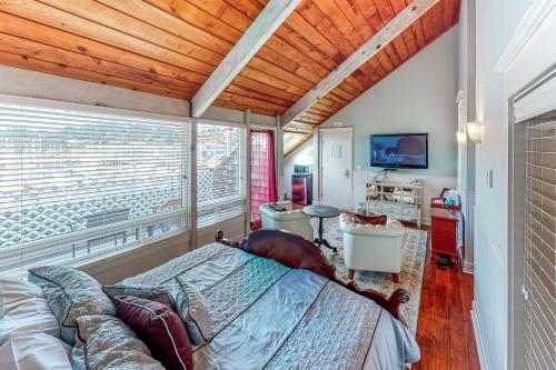 Beautiful Briny Retreat
