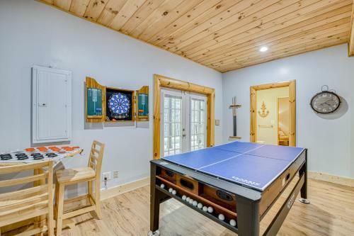 Dreaming Tree Of Lake Lure