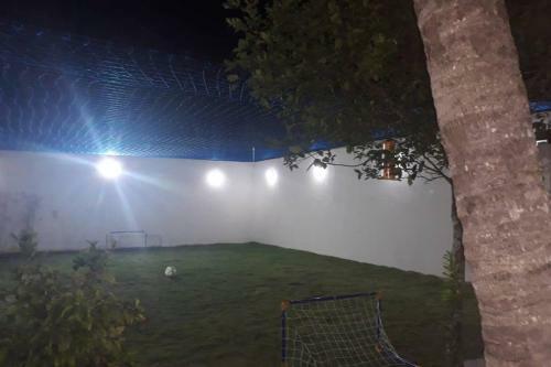 Casa Com Piscina E Mini Campo de Futebol Em Cabo Frio