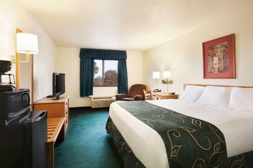 Hotel Travelodge By Wyndham Vaughn
