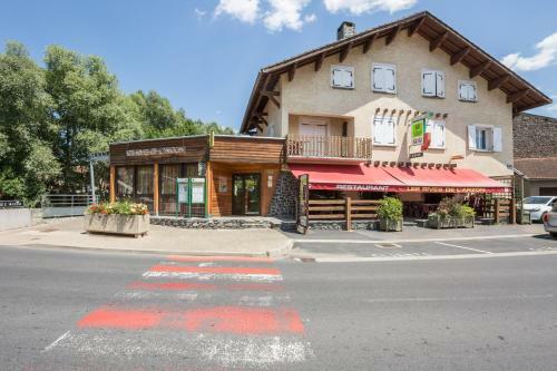 Hotel Logis Des Rives De L'arzon