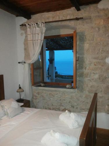 Secluded House With A Parking Space Gromin Dolac, Hvar - 16688