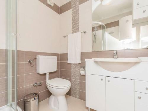 Apartment F-4 Klimno
