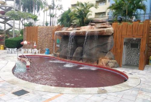 Golden Dolphin Grand Resort - Apt 401