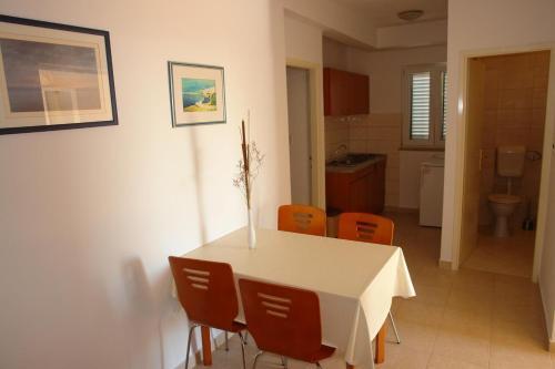 Apartments With A Parking Space Mandre, Pag - 18748