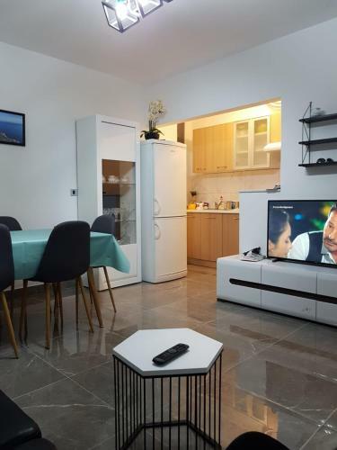 Apartman Vi?kovi? Koroma?no