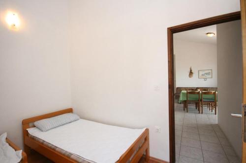 Apartments With A Parking Space Mandre, Pag - 6473