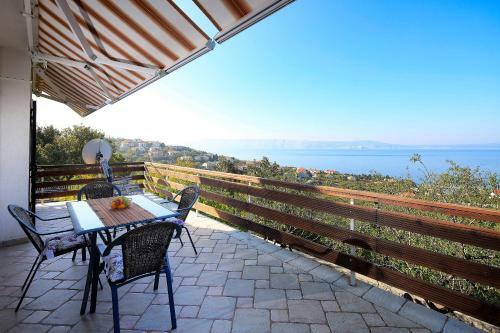 Apartment Vincent With Beautiful Sea View Terrace