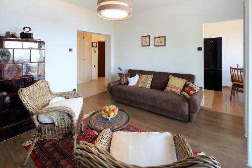 Apartment Vincent With Beautiful Sea View Terrace