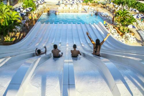 Apartamento Villas Diroma Com Um Dia De Acesso Acqua Park, Splash E Slide