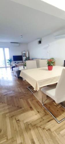 Apartment Near Sea With Stunning View - 46m2