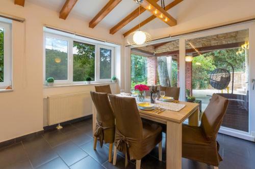 Holiday Home In Krizisce 40737