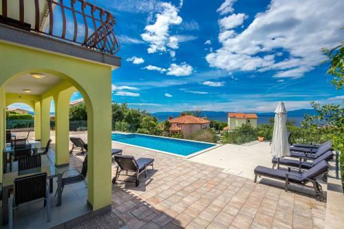 Luxury Apartments Kostrena With Pool