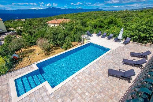 Luxury Apartments Kostrena With Pool