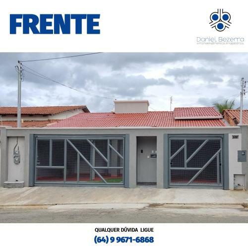 Casa Com Piscina, Churrasqueira, 3 Su�tes Com Ar Condicionado