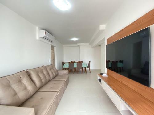 Apartamento Alto Padr�o Com Varanda Gourmet E Piscina 12�