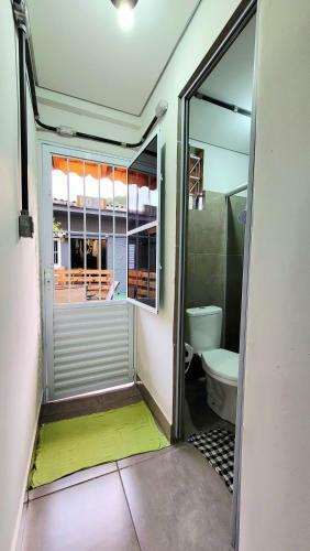 Hostal Su�te 04 - Pitangueiras, Guaruj�-sp