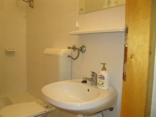 Hostal Apartments Bako Komiza