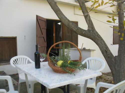 Hostal Apartments Bako Komiza