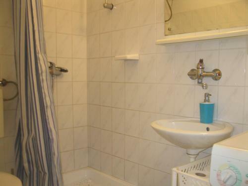 Hostal Apartments Bako Komiza