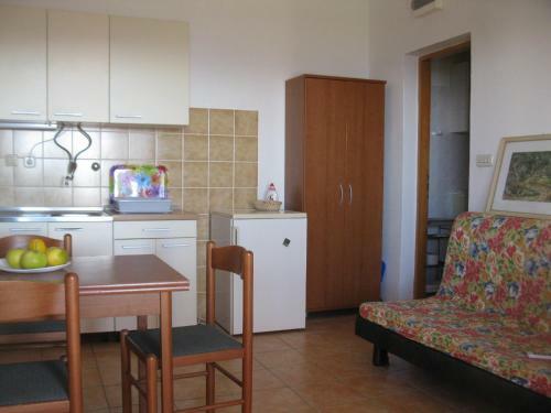 Hostal Apartments Bako Komiza