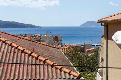 Apartamento Secret Garden Komiza