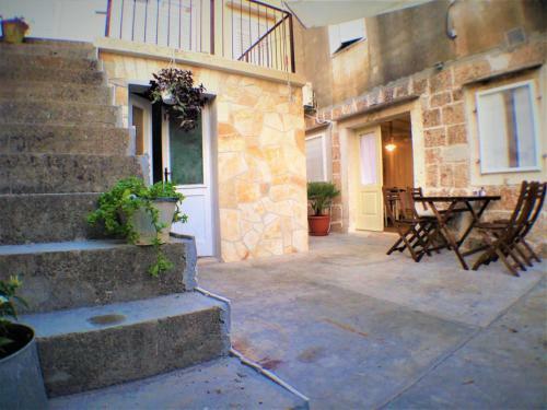 Apartamentos Tego's Stone House