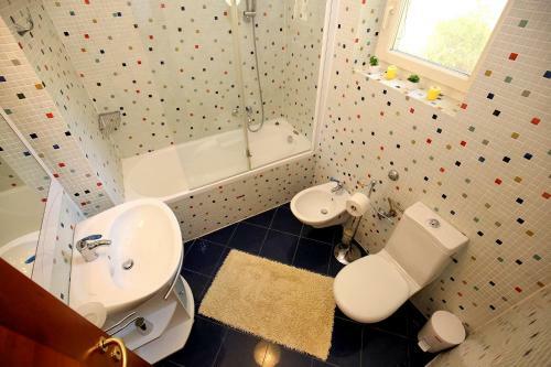5* Seaview Villa Clara For 12+ Guests, Ko?ino