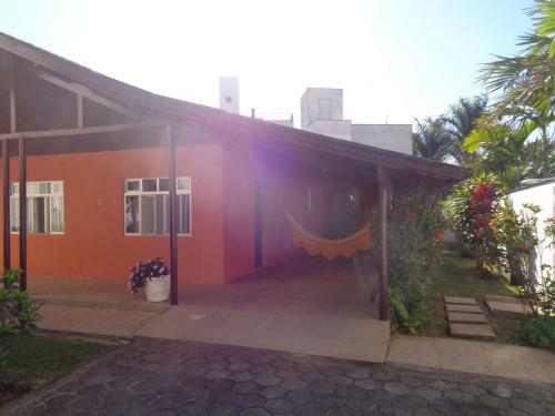 Casa Geminada Em Jurer�