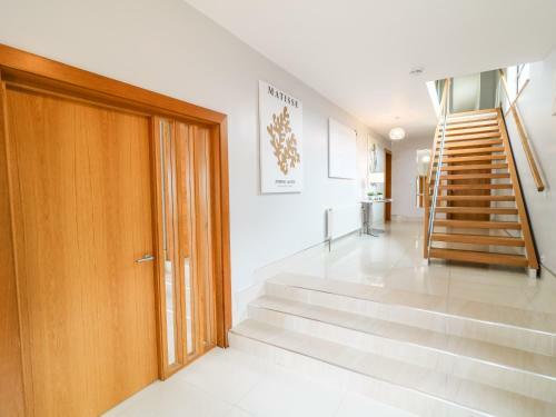 3 Harbour View