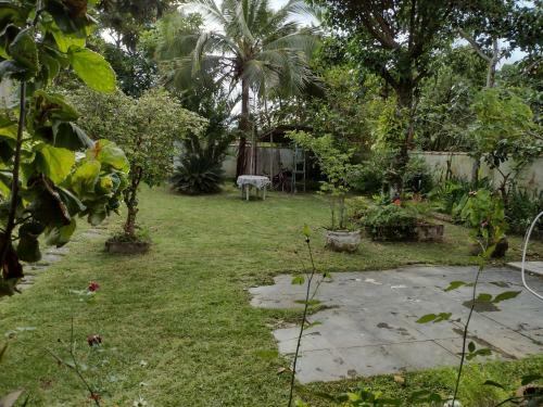 Casa De Praia Em Jacon� - Centro De Jacone - Com�rcios E Mercado!
