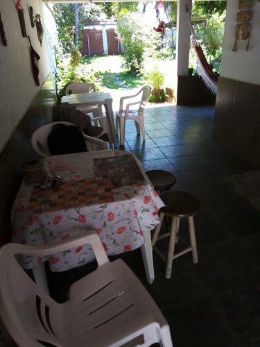 Casa De Praia Em Jacon� - Centro De Jacone - Com�rcios E Mercado!