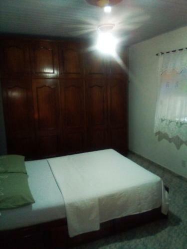 Casa De Praia Em Jacon� - Centro De Jacone - Com�rcios E Mercado!