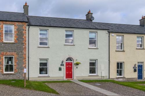 20 Village Square Glaslough