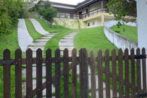 Ch�cara Em Condom�nio Fechado Com Piscina Com Aquecimento Solar