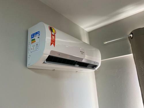 Apartamento Ap Completo, Confort�vel E Bem Localizado Com Vaga De Garagem
