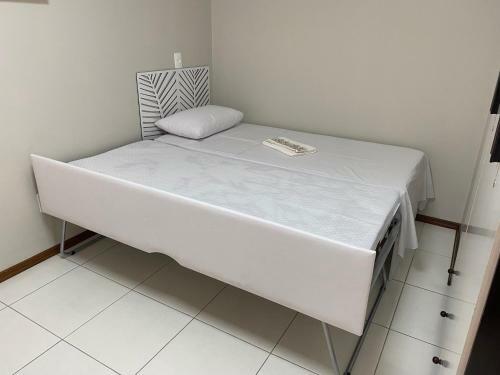 Apartamento Ap Completo, Confort�vel E Bem Localizado Com Vaga De Garagem