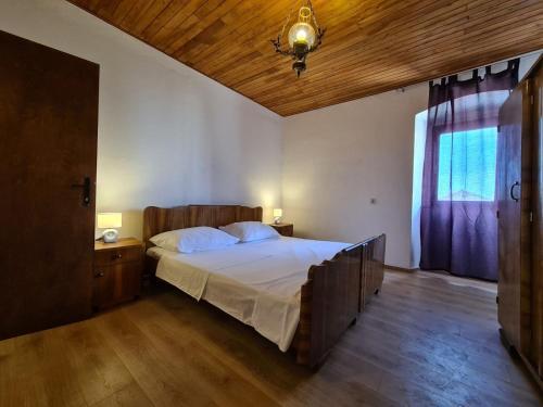 House Krnica 2120