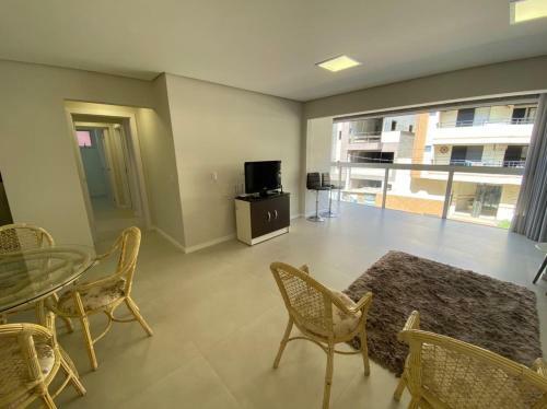 Apartamento Na Pra�a Do Villa Em Laguna-sc
