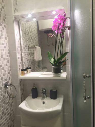 Hostal Apartment And Room Sveti Jakov