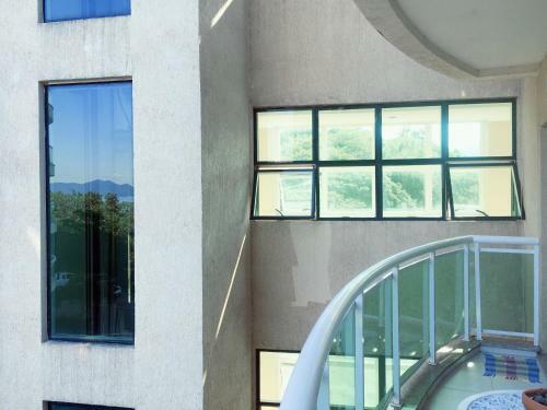 Apartamento Com Vista Pro Mar E Acesso Privativo � Praia!