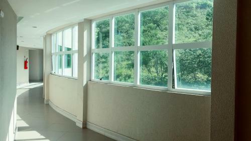 Apartamento Com Vista Pro Mar E Acesso Privativo � Praia!